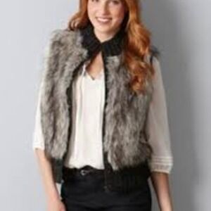 LOFT Faux Fur Vest Black Knit Trim Sleeveless Winter Casual‎ XS/S